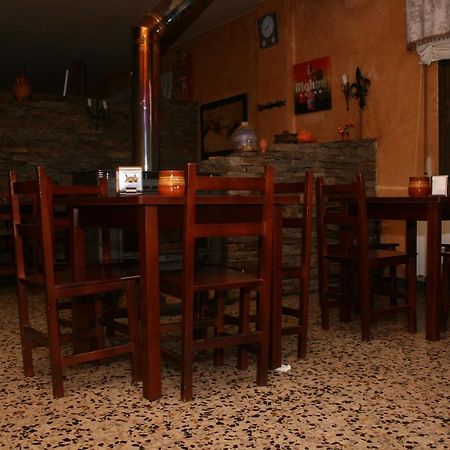 A Taberna De Vento Hotel Lalin Luaran gambar