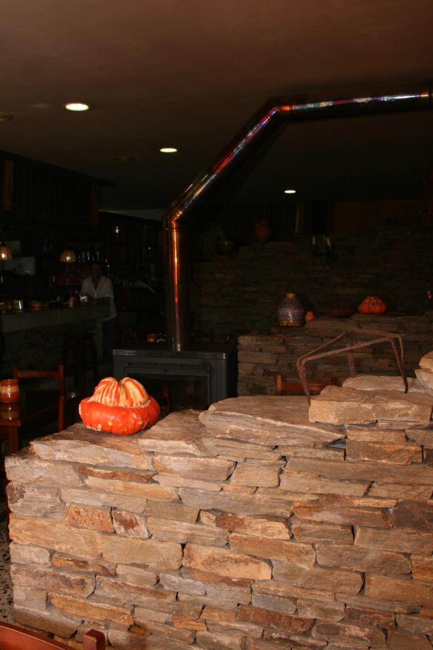 A Taberna De Vento Hotel Lalin Luaran gambar
